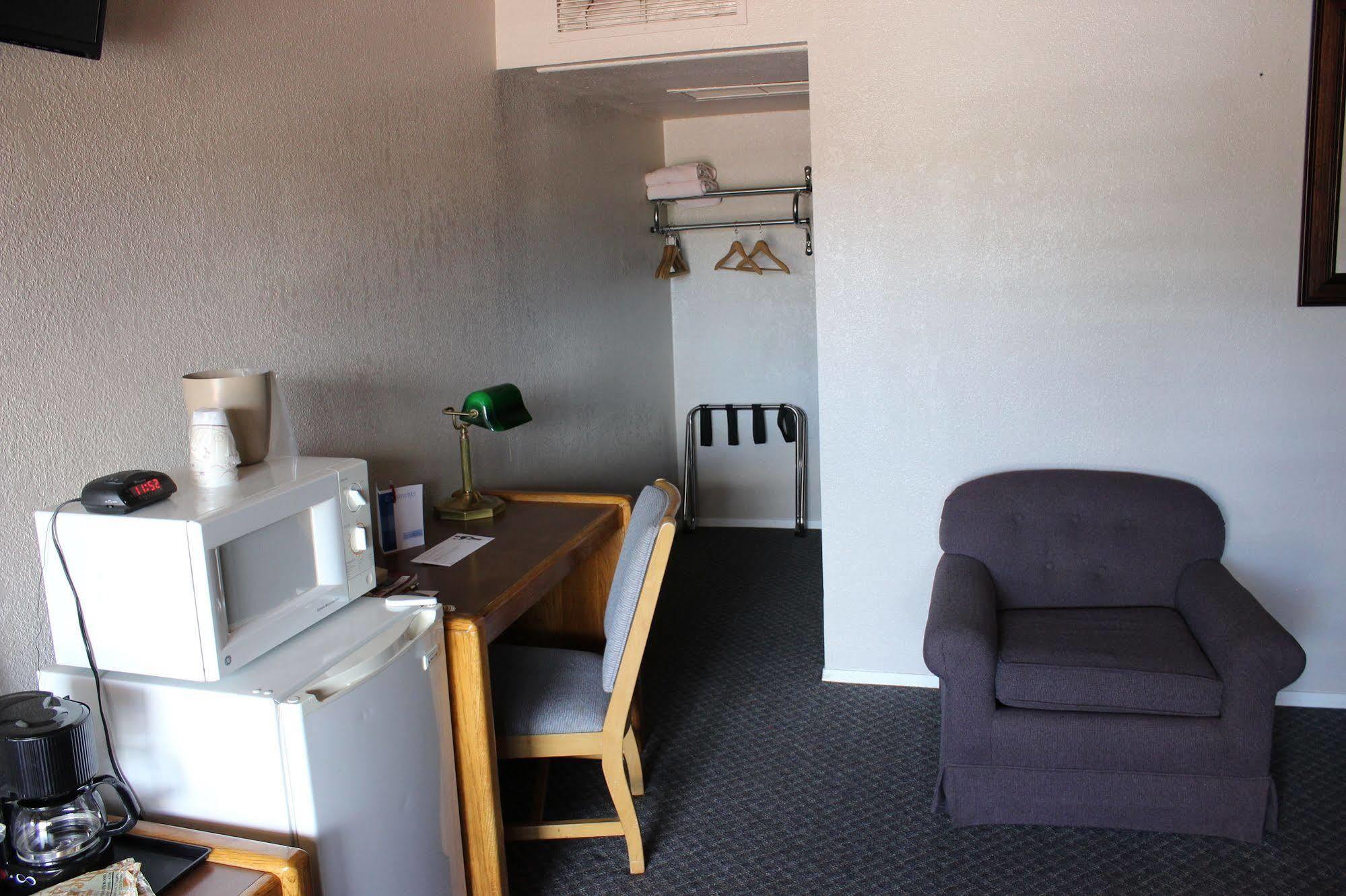 Econo Lodge 스프링어빌 외부 사진